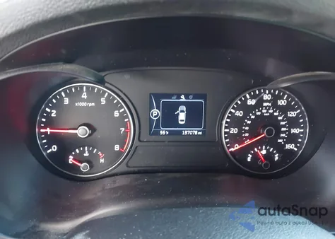 2017 Kia Optima Lx z USA, uszkodzony, nr VIN 5XXGT4L33HG173847